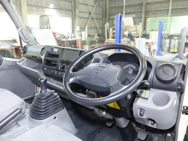 日野 デュトロ 小型 ウイング パワーゲート TKG-XZU700Mの中古トラック画像12