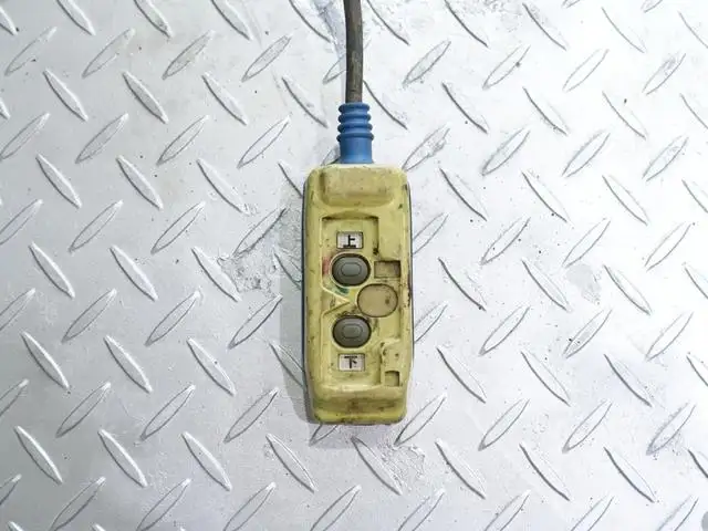 日野 デュトロ 小型 ウイング パワーゲート TKG-XZU700Mの中古トラック画像9
