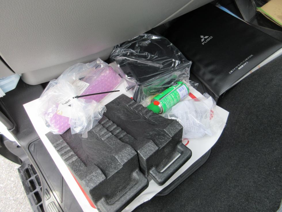 三菱 キャンター 小型 冷凍冷蔵 低温 床ステン｜画像13