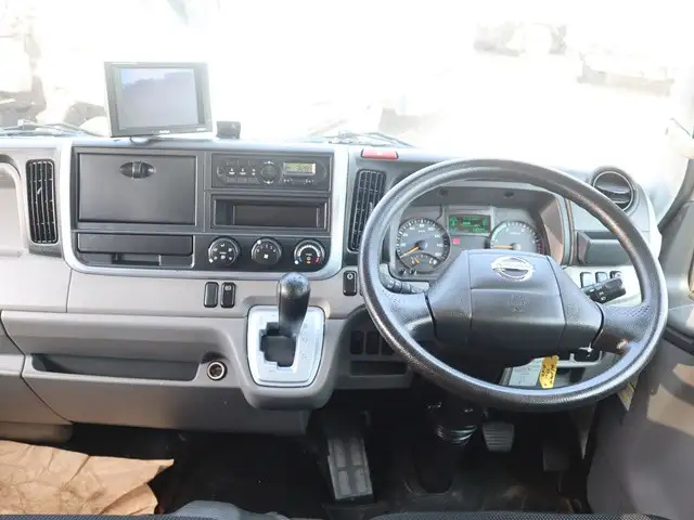 日産 アトラス 小型 平ボディ Wキャブ パワーゲートの中古トラック画像12