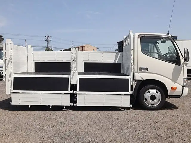 日野 デュトロ 小型 平ボディ パワーゲート 床鉄板の中古トラック画像10