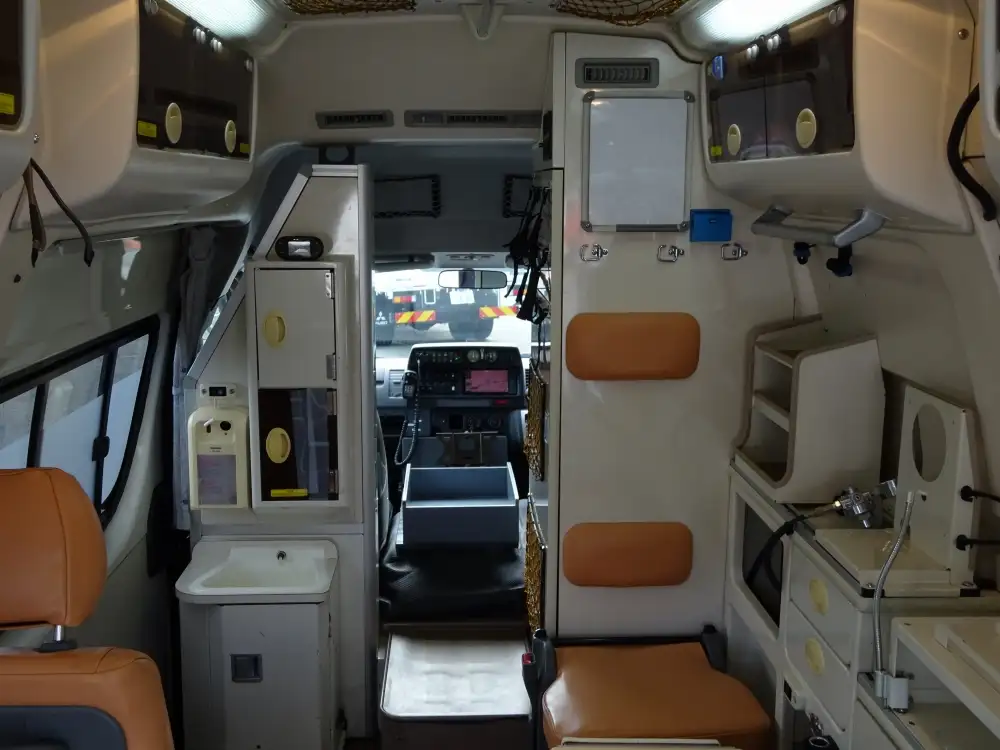 トヨタ ハイエース 小型 特殊車両 CBF-TRH226S H23の中古トラック画像8