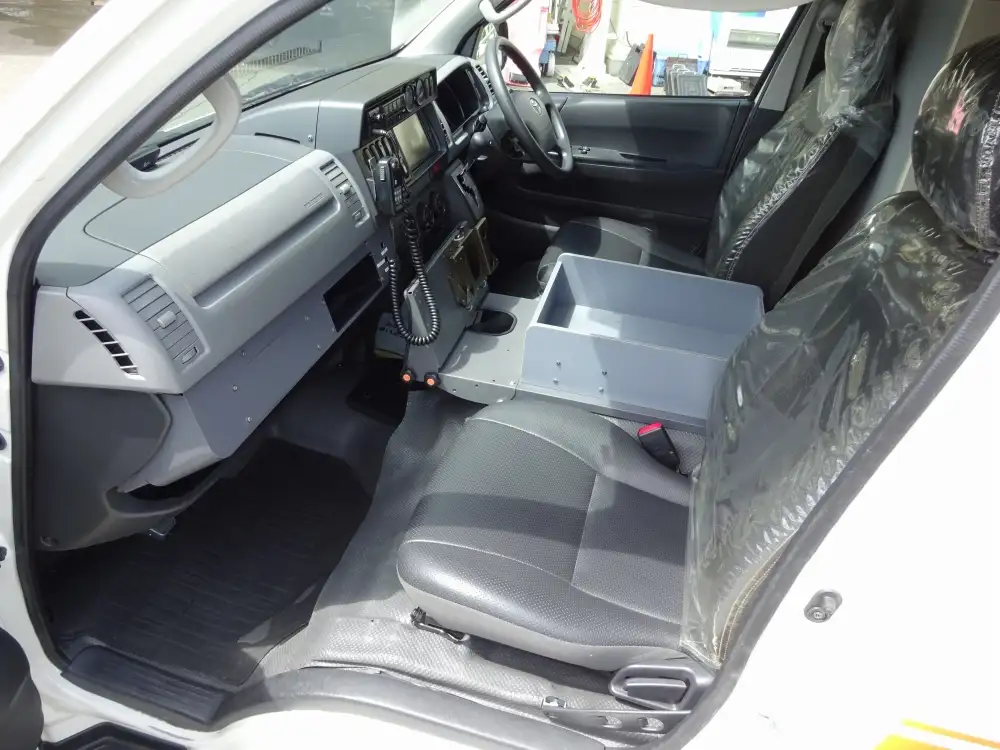 トヨタ ハイエース 小型 特殊車両 CBF-TRH226S H23の中古トラック画像13