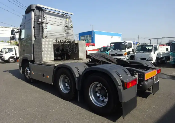ボルボ トラック 大型 トラクター 2デフ エアサスの中古トラック画像4