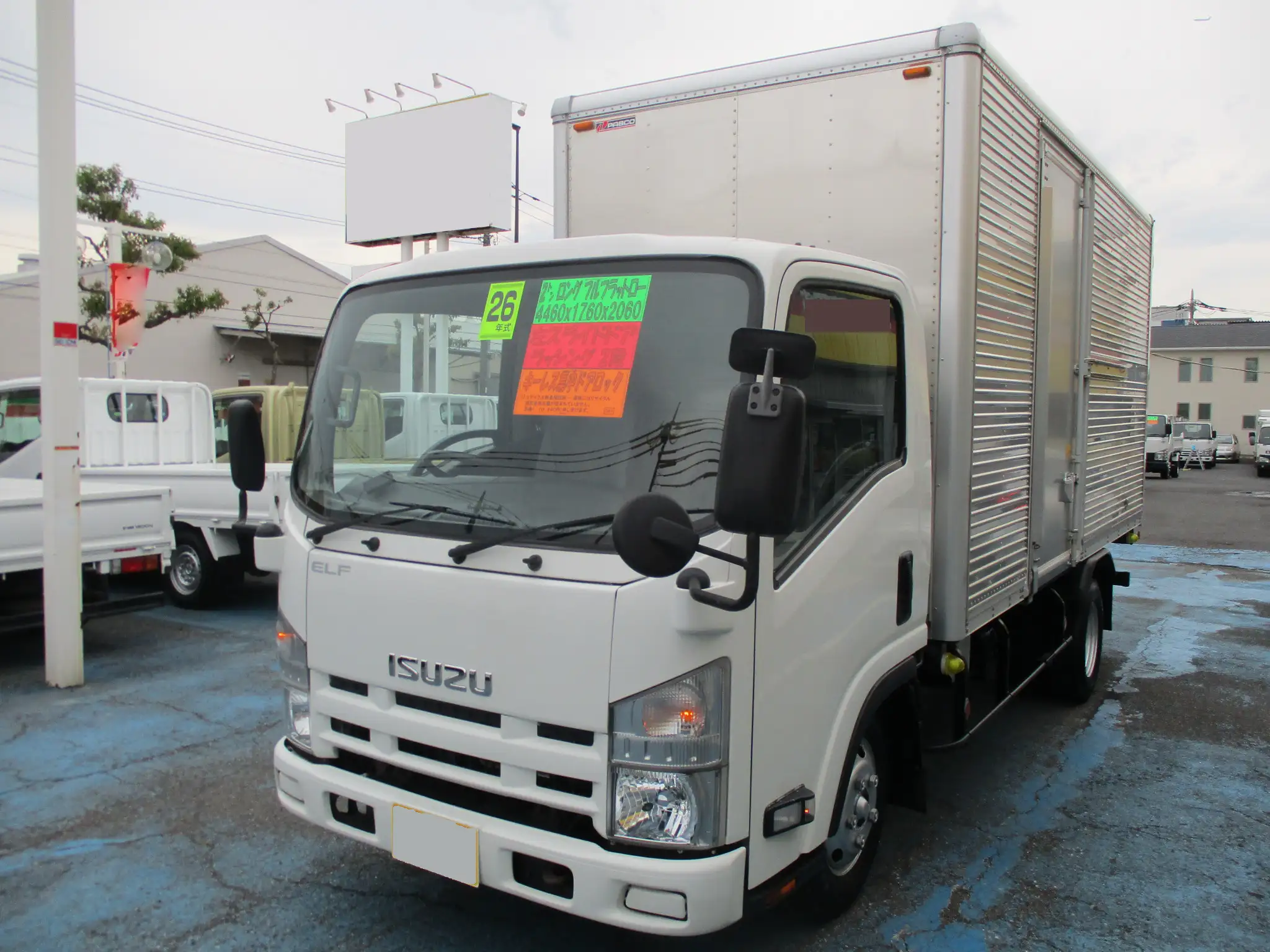 いすゞ エルフ 小型 アルミバン サイドドア TKG-NMR85ANの中古トラック画像1
