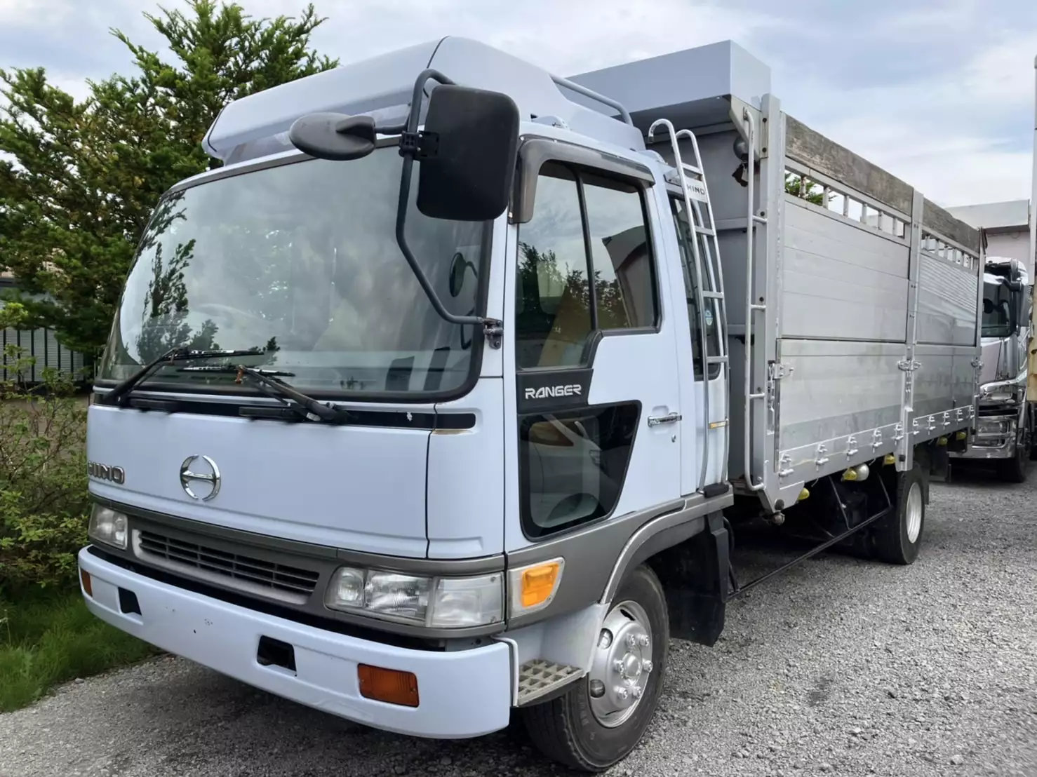 日野 レンジャー 中型/増トン ダンプ 標準 KC-FD2JJCA の中古
