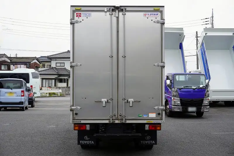トヨタ トヨエース 小型 アルミバン サイドドア TKG-XZC605の中古トラック画像3