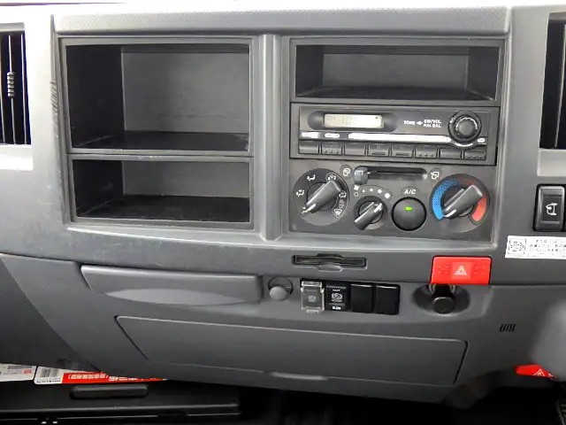 いすゞ エルフ 小型 平ボディ TKG-NMR85R H25の中古トラック画像10