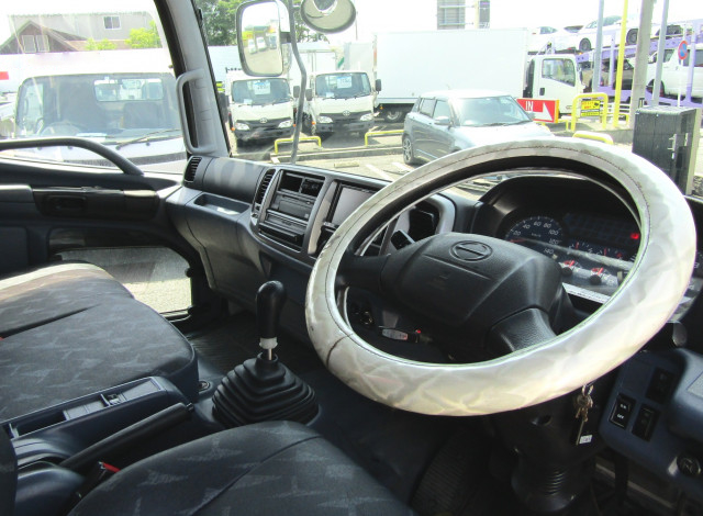 日野 レンジャー 中型/増トン クレーン付 3段 ラジコンの中古トラック画像11
