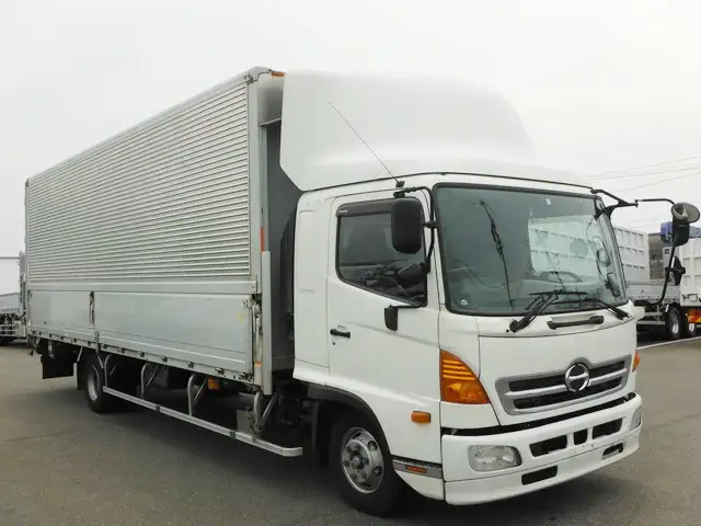 日野 レンジャー 中型/増トン ウイング ベッド TKG-FD9JPAAの中古トラック画像2