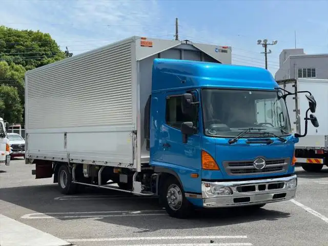 日野 レンジャー 中型/増トン ウイング エアサス ベッドの中古トラック画像2