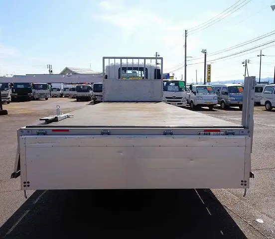 いすゞ フォワード 中型/増トン 平ボディ 床鉄板 アルミブロックの中古トラック画像3