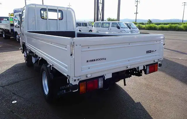 いすゞ エルフ 小型 平ボディ 床鉄板 TPG-NJR85Aの中古トラック画像3
