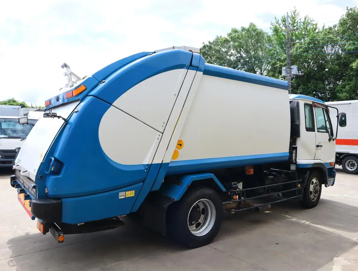 日産UD コンドル 小型 パッカー車 プレス式 の中古トラック画像2