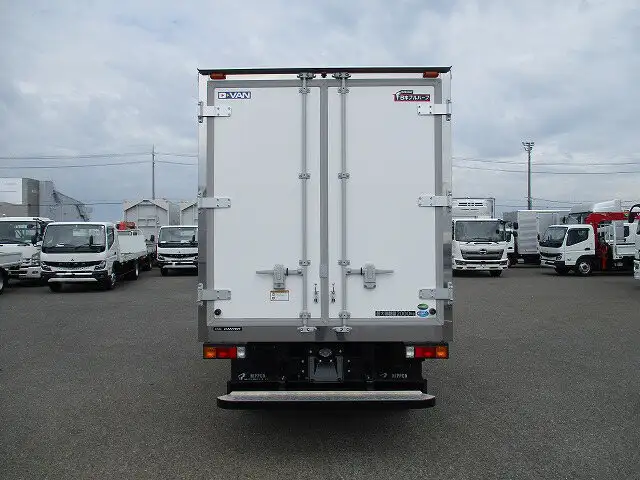 三菱 キャンター 小型 冷凍冷蔵 低温 2PG-FBAV0の中古トラック画像5