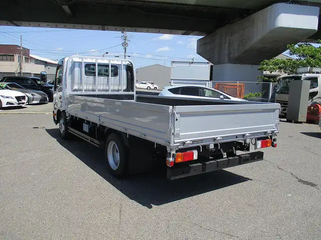 トヨタ ダイナ 小型 平ボディ 2RG-XZU710 R4の中古トラック画像6