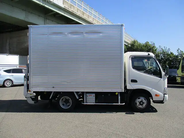 トヨタ ダイナ 小型 アルミバン パワーゲート TKG-XZC605の中古トラック画像4