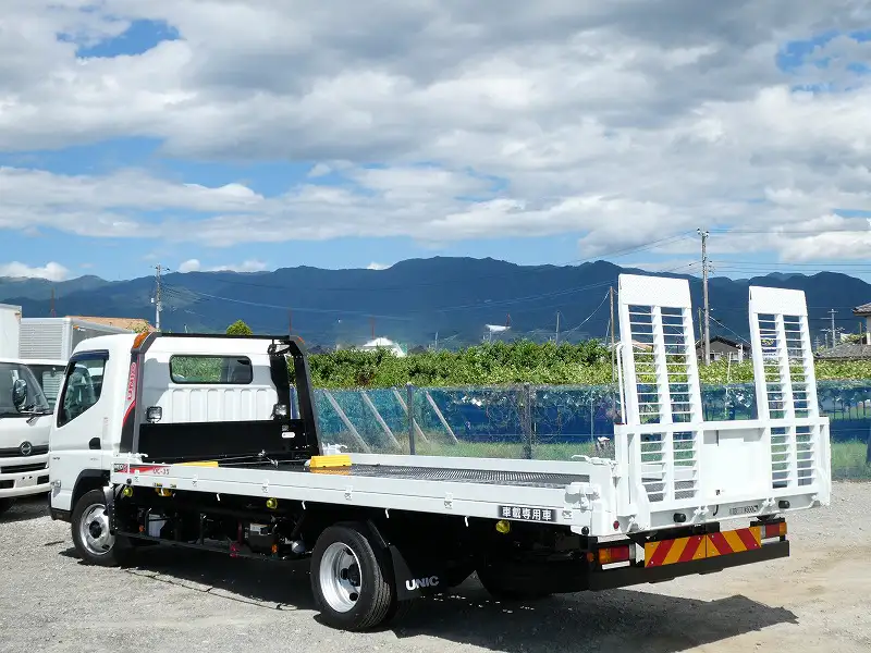 三菱 キャンター 小型 車両重機運搬 ラジコン ウインチの中古トラック画像5