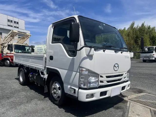 マツダ タイタン 小型 平ボディ 2RG-LHR88A R2の中古トラック画像2