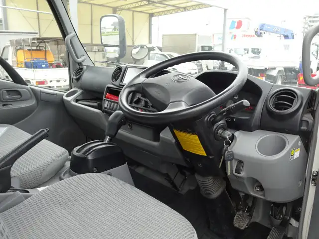 トヨタ トヨエース 小型 平ボディ TPG-XZU605 H30の中古トラック画像8
