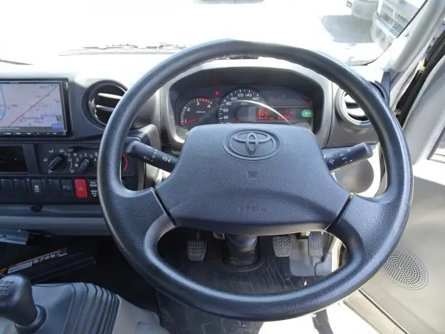 トヨタ トヨエース 小型 平ボディ TKG-XZC605 H30の中古トラック画像9
