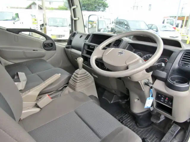 日産 アトラス 小型 平ボディ パワーゲート 床鉄板の中古トラック画像9