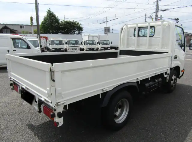 トヨタ トヨエース 小型 平ボディ XZC605 H30の中古トラック画像2
