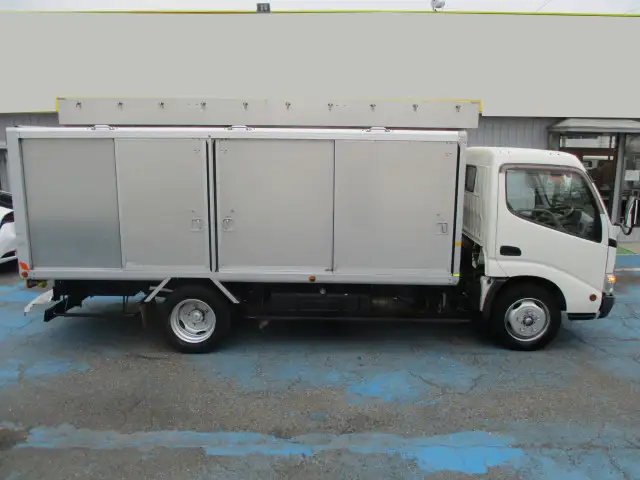 トヨタ ダイナ 小型 アルミバン ボトルカー サイドドアの中古トラック画像2