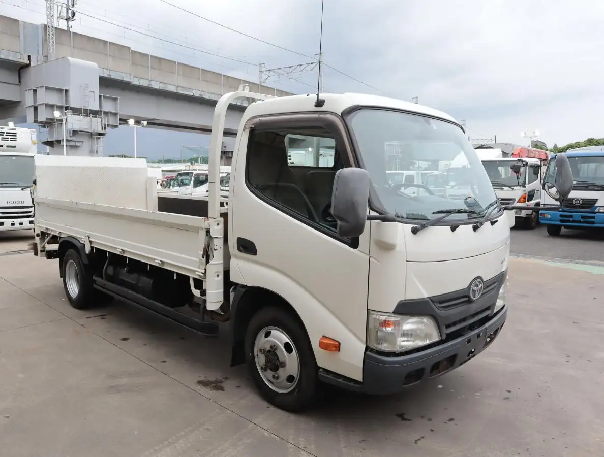トヨタ ダイナ 小型 平ボディ パワーゲート TKG-XZU695の中古トラック画像2