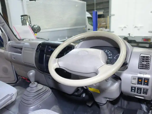トヨタ トヨエース 小型 ウイング パワーゲート KK-XZU421の中古トラック画像11
