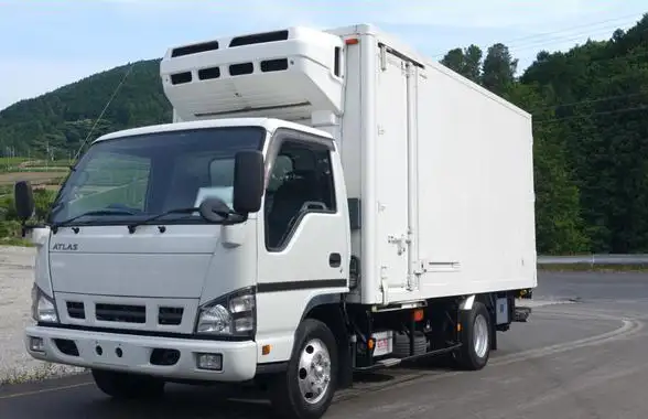 日産 アトラス 小型 冷凍冷蔵 低温 パワーゲートの中古トラック画像1