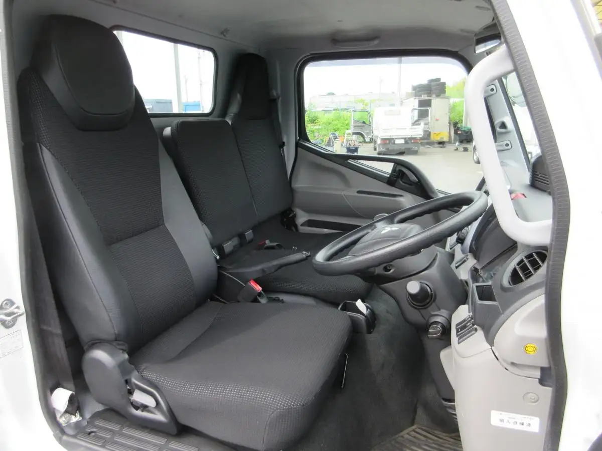 三菱 キャンター 小型 平ボディ 2RG-FBA20 R4の中古トラック画像7