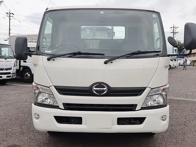 日野 デュトロ 小型 平ボディ 床鉄板 TKG-XZU710Mの中古トラック画像2
