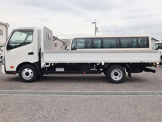 日野 デュトロ 小型 平ボディ 床鉄板 TKG-XZU710Mの中古トラック画像6