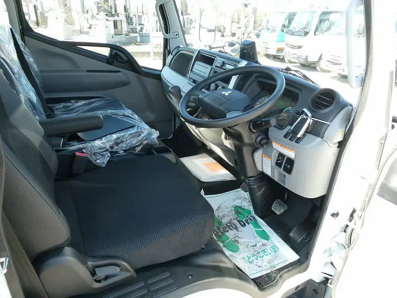 三菱 キャンター 小型 平ボディ 2RG-FBA20 R4の中古トラック画像11