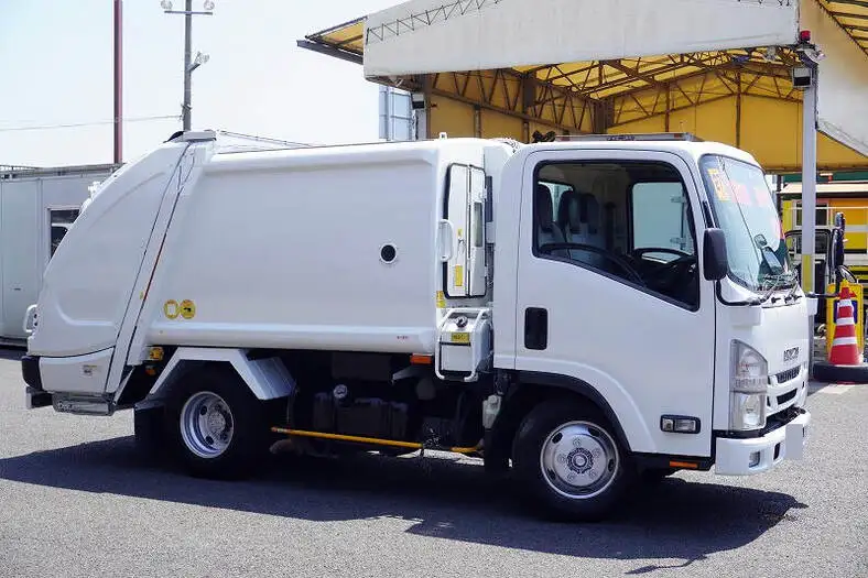 いすゞ エルフ 小型 パッカー車 プレス式 TPG-NMR85ANの中古トラック画像2