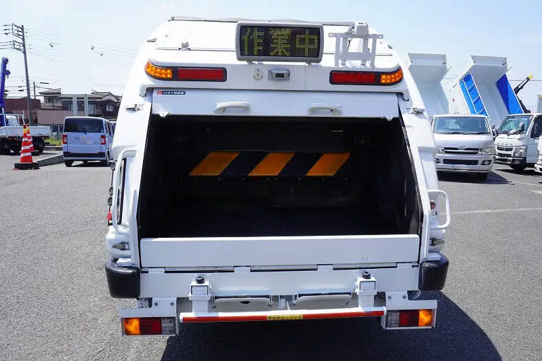 いすゞ エルフ 小型 パッカー車 プレス式 TPG-NMR85ANの中古トラック画像5
