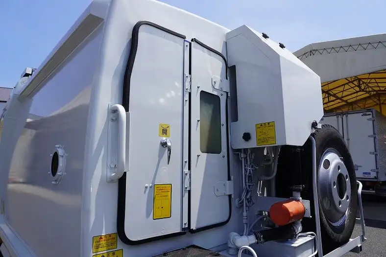 いすゞ エルフ 小型 パッカー車 プレス式 TPG-NMR85ANの中古トラック画像10