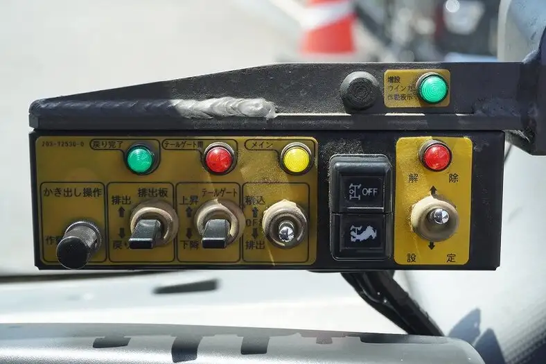 いすゞ エルフ 小型 パッカー車 プレス式 TPG-NMR85ANの中古トラック画像16