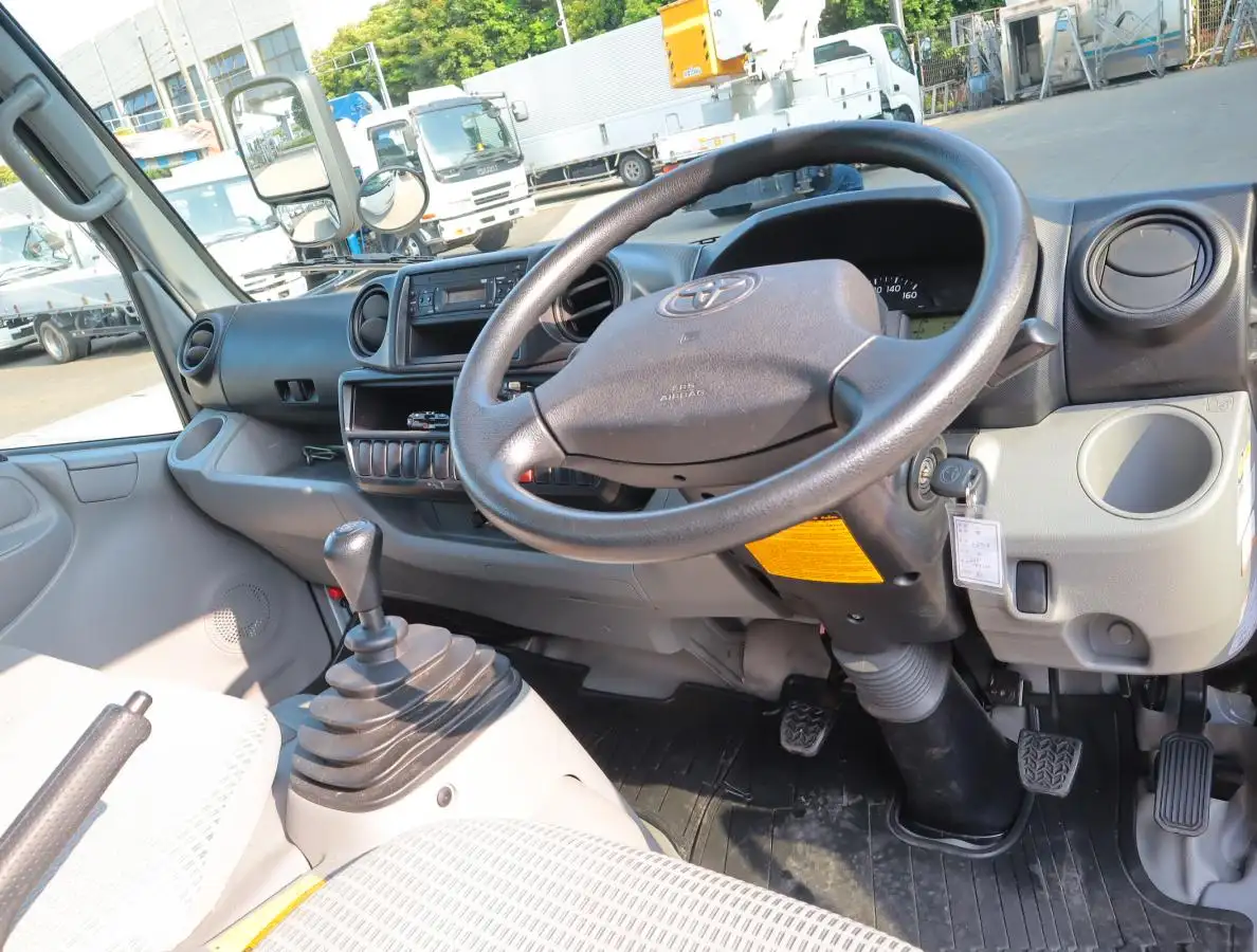 トヨタ トヨエース 小型 平ボディ ABF-TRY220 R2の中古トラック画像10