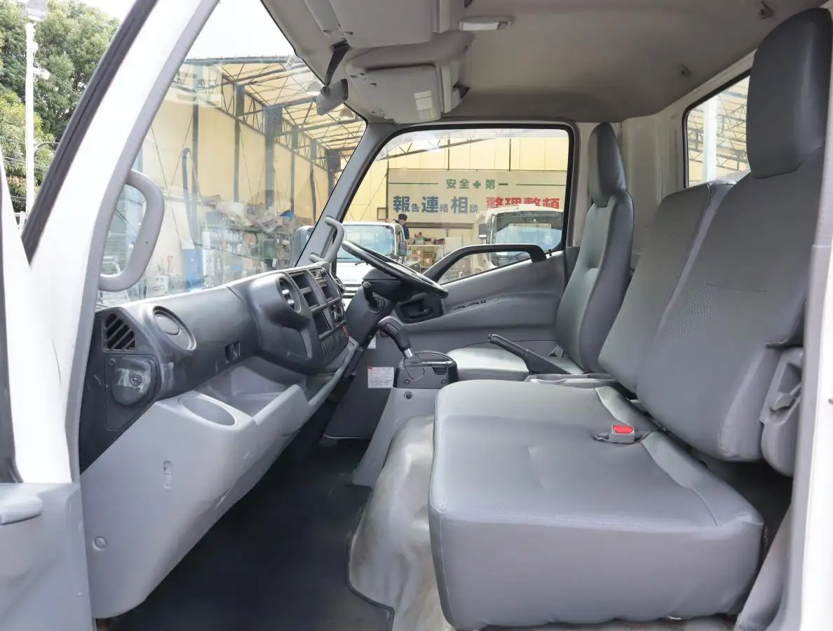 日野 デュトロ 小型 平ボディ TKG-XZU710M H29の中古トラック画像9