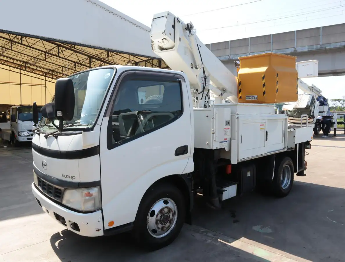 日野 デュトロ 小型 高所・建柱車 高所作業車 電工仕様の中古トラック画像1