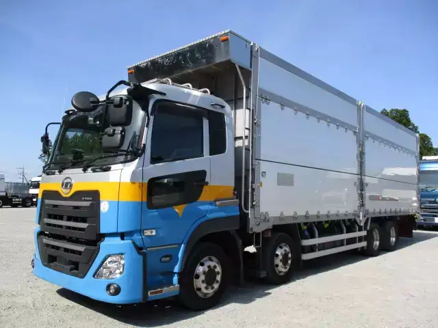 日産UD クオン 大型 特殊車両 2PG-CG5CL R3の中古トラック画像1
