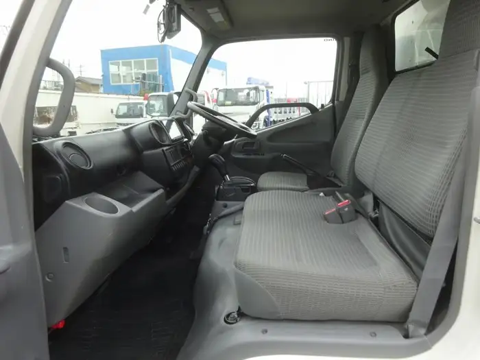 日野 デュトロ 小型 アルミバン TPG-XZC605M H31/R1の中古トラック画像9