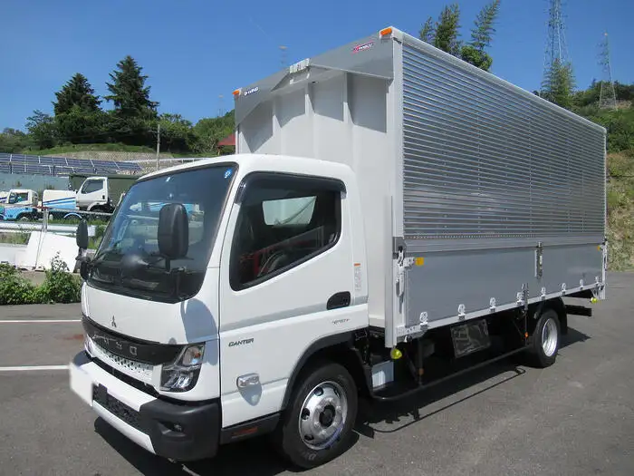 三菱 キャンター 小型 ウイング 2PG-FEB90 R5の中古トラック画像1