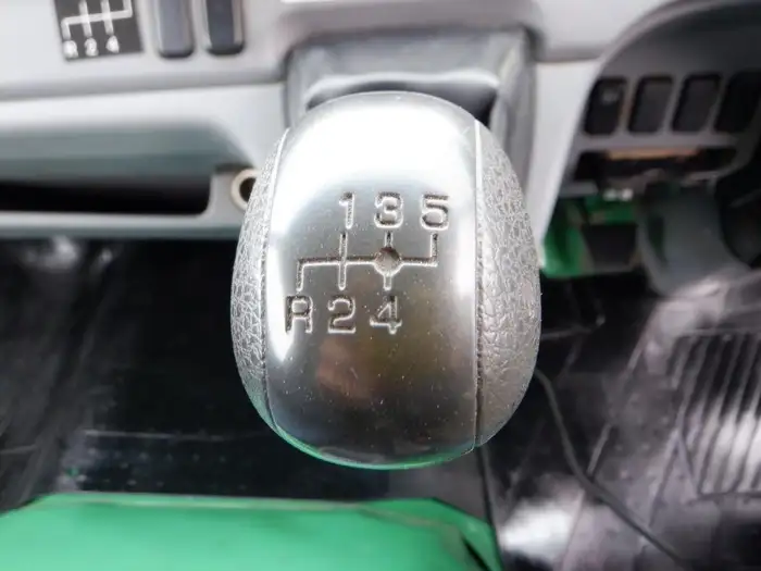 三菱 キャンター 小型 平ボディ 床鉄板 アルミブロックの中古トラック画像12