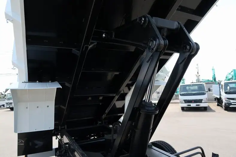 三菱 ファイター 中型/増トン ダンプ 土砂禁 2KG-FK72Fの中古トラック画像14
