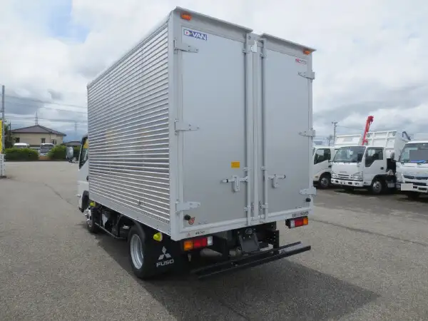 三菱 キャンター 小型 アルミバン 2RG-FBA20 R4の中古トラック画像6