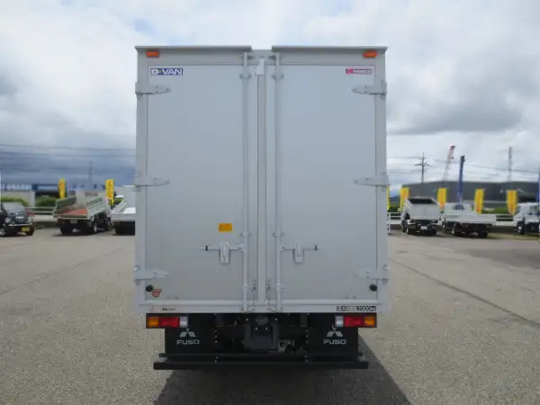 三菱 キャンター 小型 アルミバン 2RG-FBA20 R4の中古トラック画像8