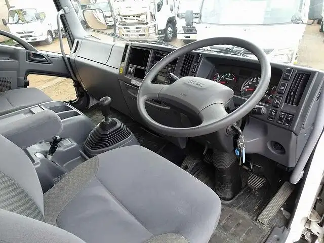 いすゞ フォワード 中型/増トン クレーン付 4段 ラジコンの中古トラック画像6